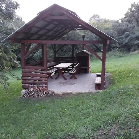 بيت للعطل Agroturystyka Na Lipce Jagna I Stanislaw Warchal Biesiadki